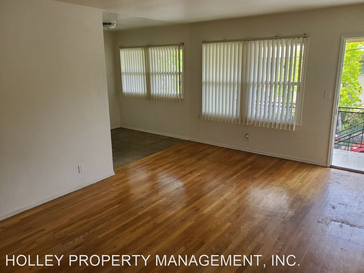 2337-51 PENMAR AVE - Photo 3 of 7