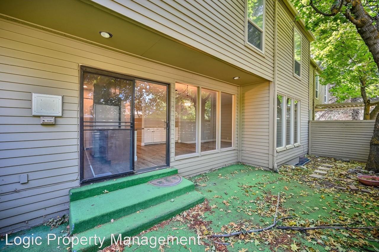 8174 S Nordic Cir #18B - Photo 3 of 33