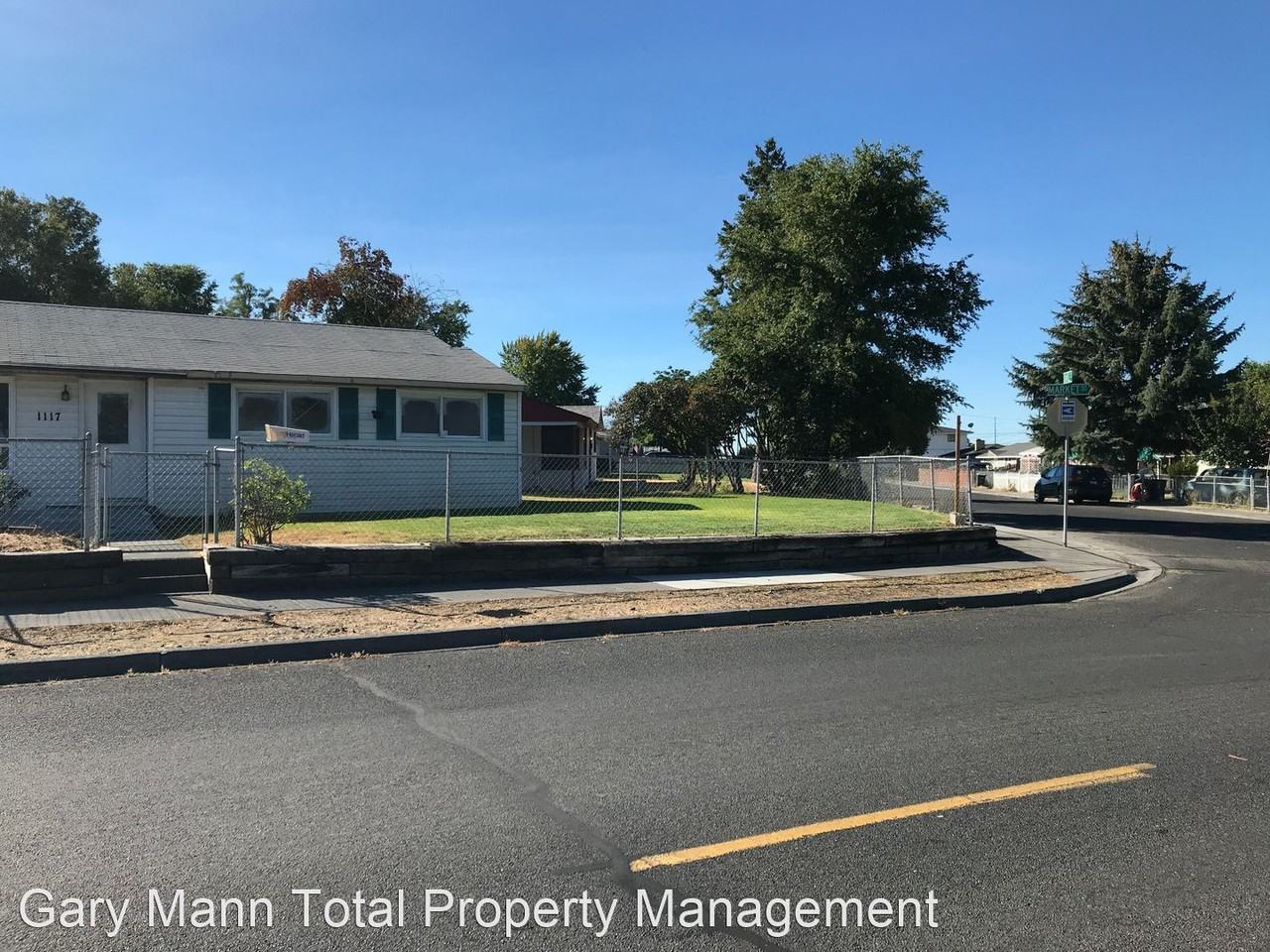 1117 W Market St, Moses Lake, WA 98837 3 Bedroom House for 1,500/month