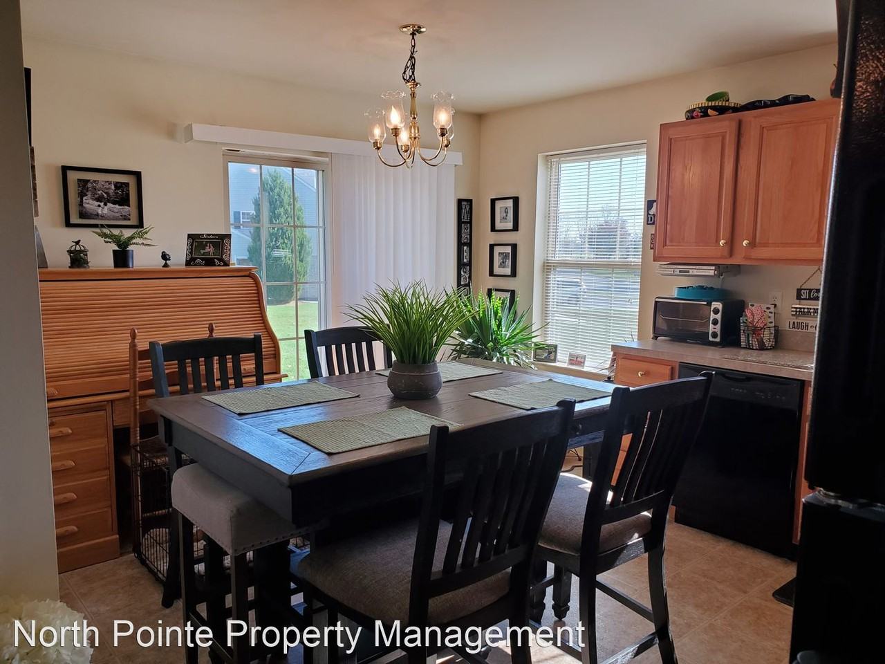 1839 Shady Oak Dr - Photo 3 of 19