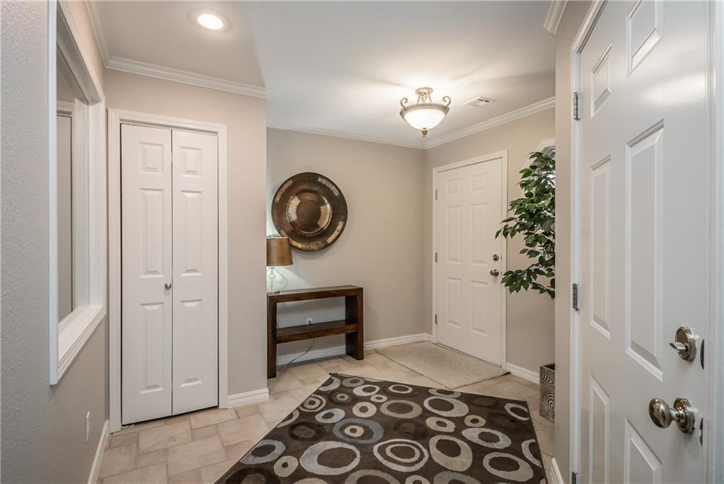 4 W La Quinta Ct - Photo 3 of 43