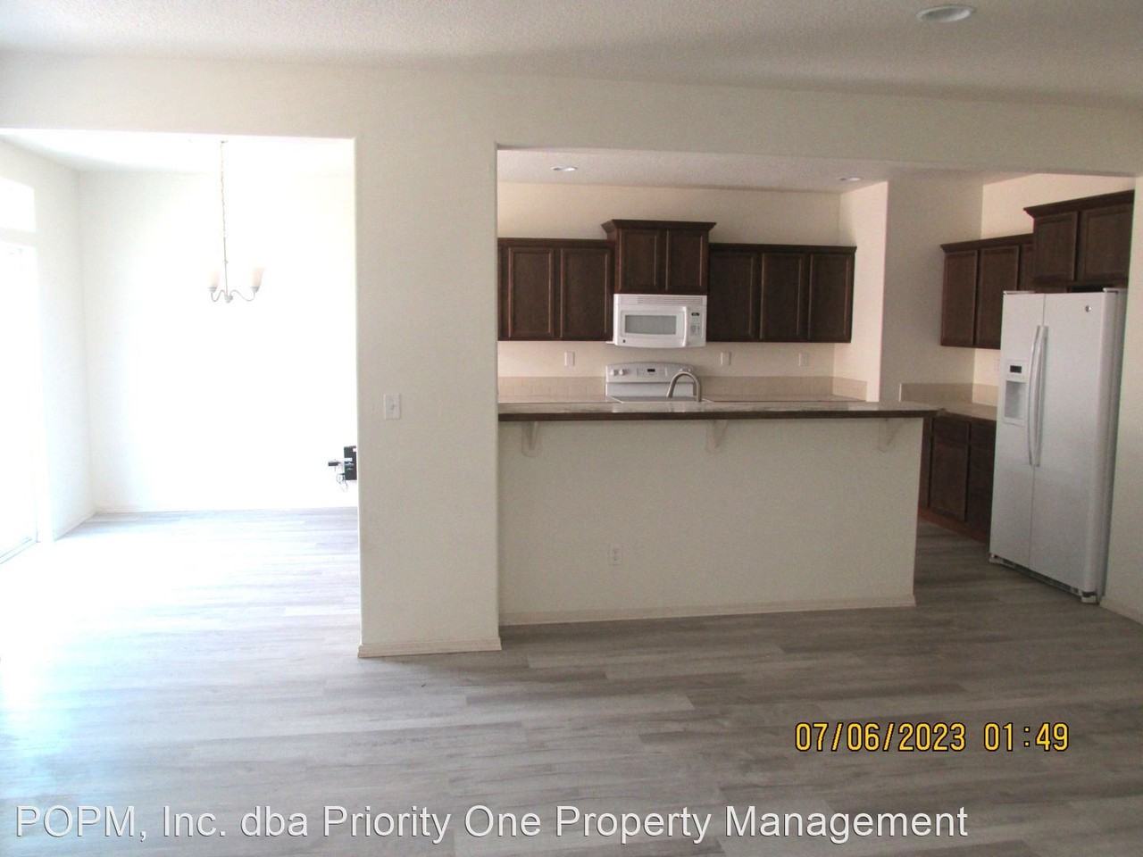 15542 Jefferson Ave - Photo 2 of 17