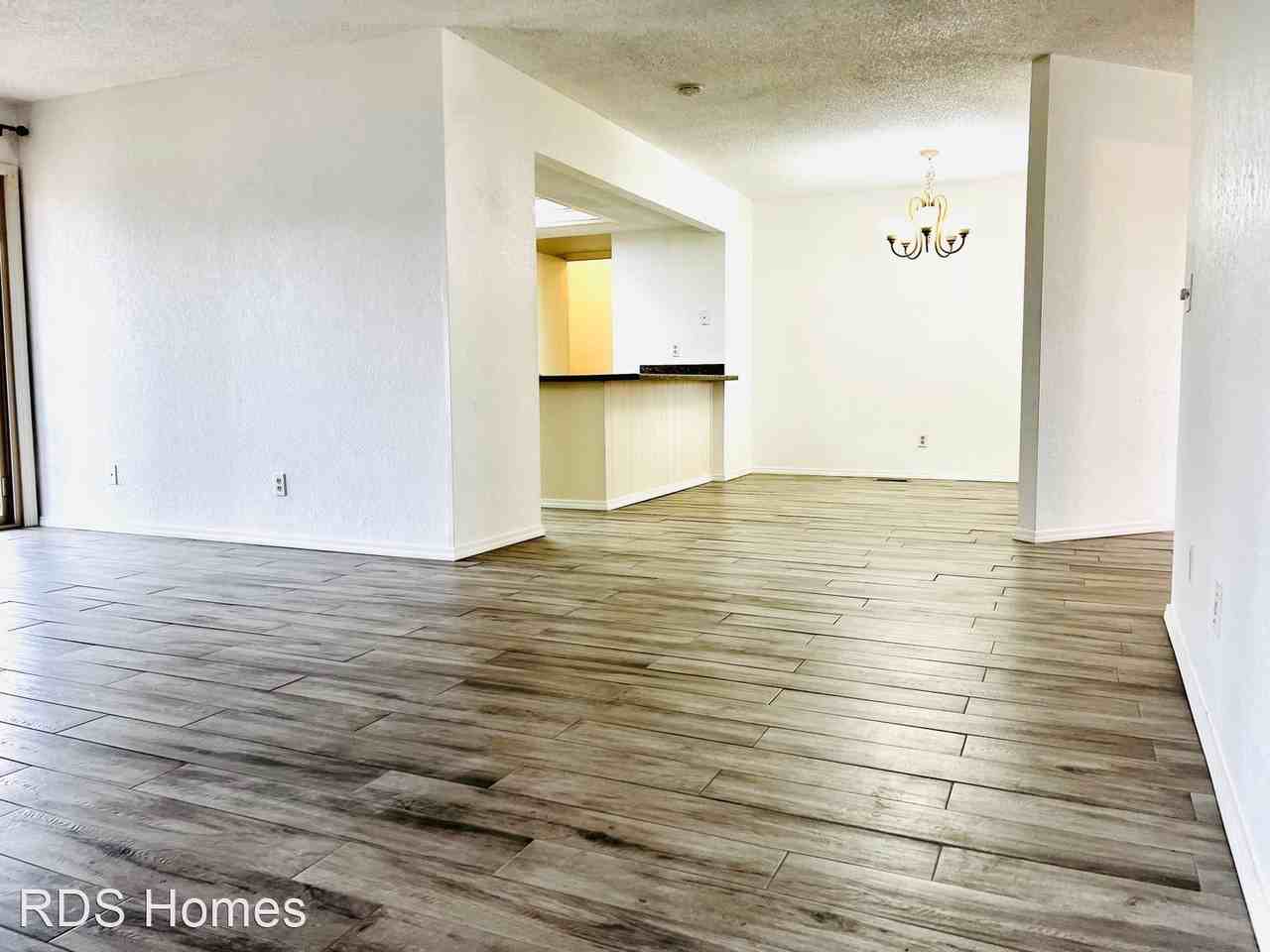 505 Nw 141st St - Photo 3 of 16