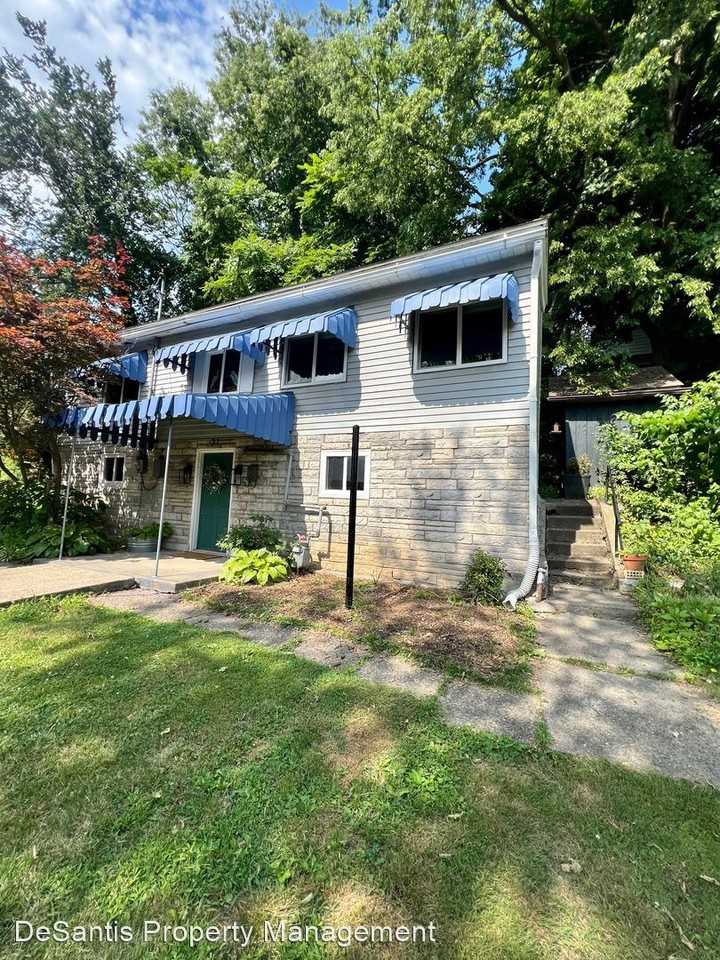31 Elm Ln - Photo 2 of 32