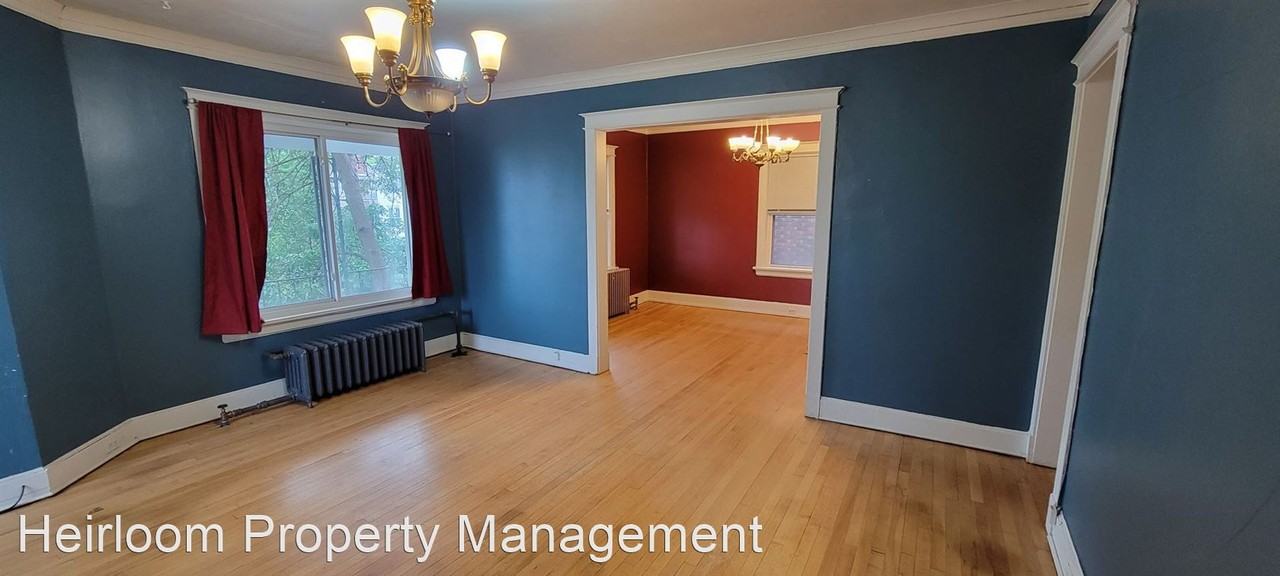 318 N 21st Ave E - Photo 2 of 26