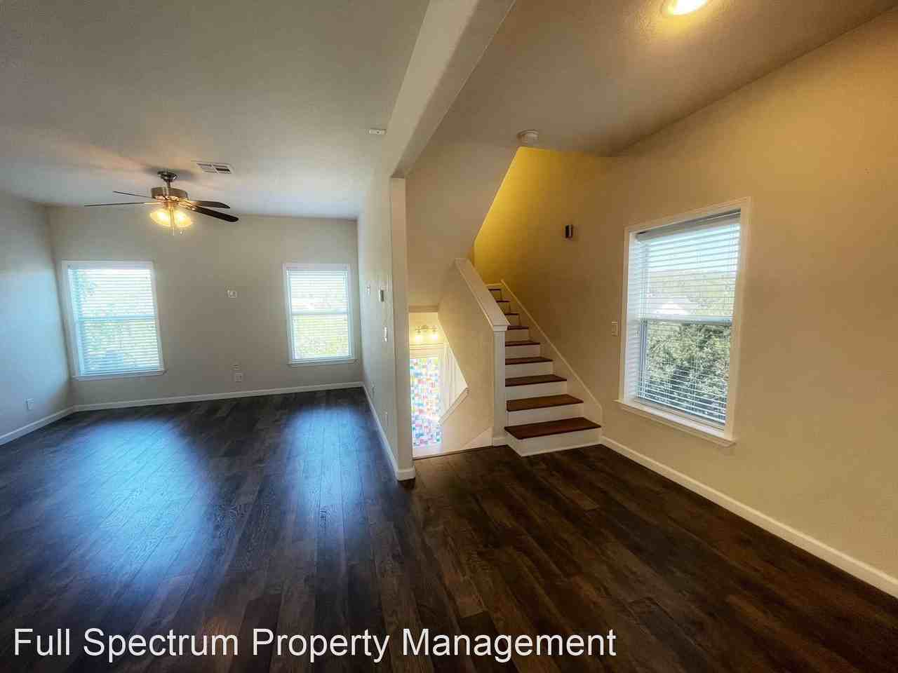 1889 Windmere - Photo 3 of 12