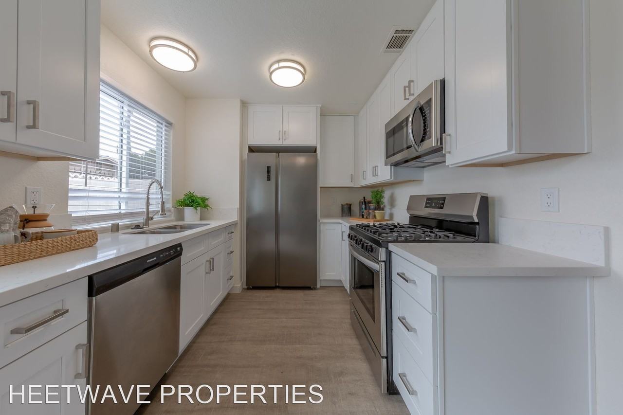 938 N. Fig Street - Photo 2 of 9