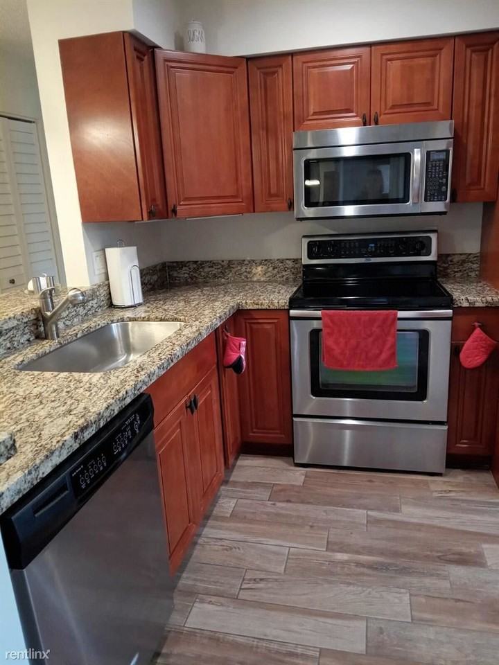 14893 Wedgefield Dr #201 - Photo 3 of 18