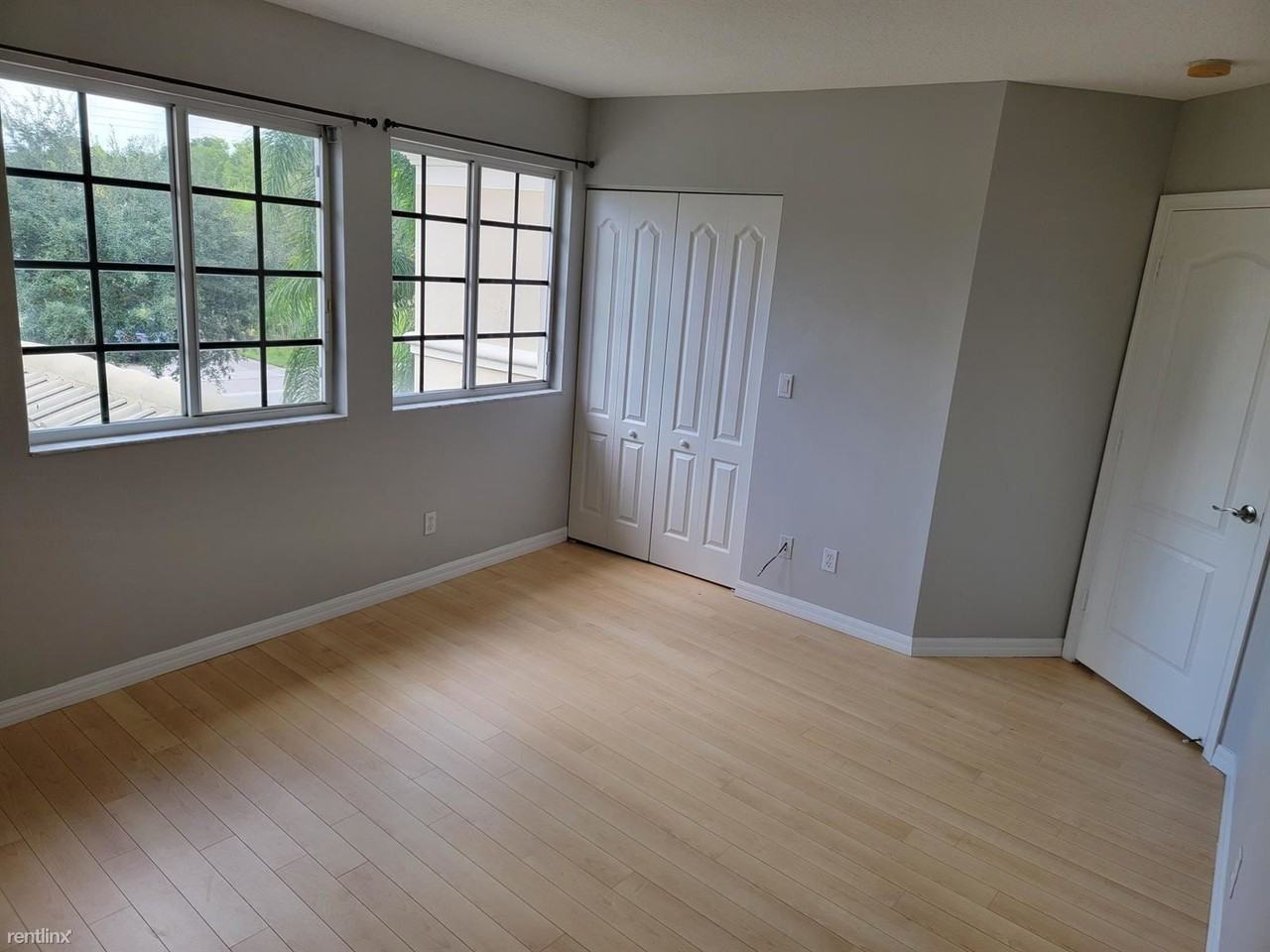 19244 Sw 60th Ct - Photo 3 of 17