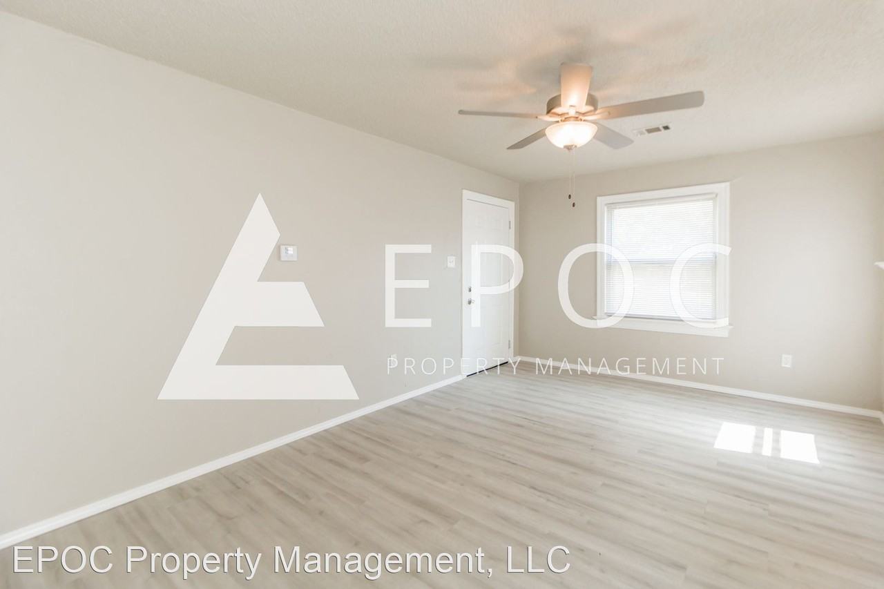 2127 Hardin Dr - Photo 3 of 27