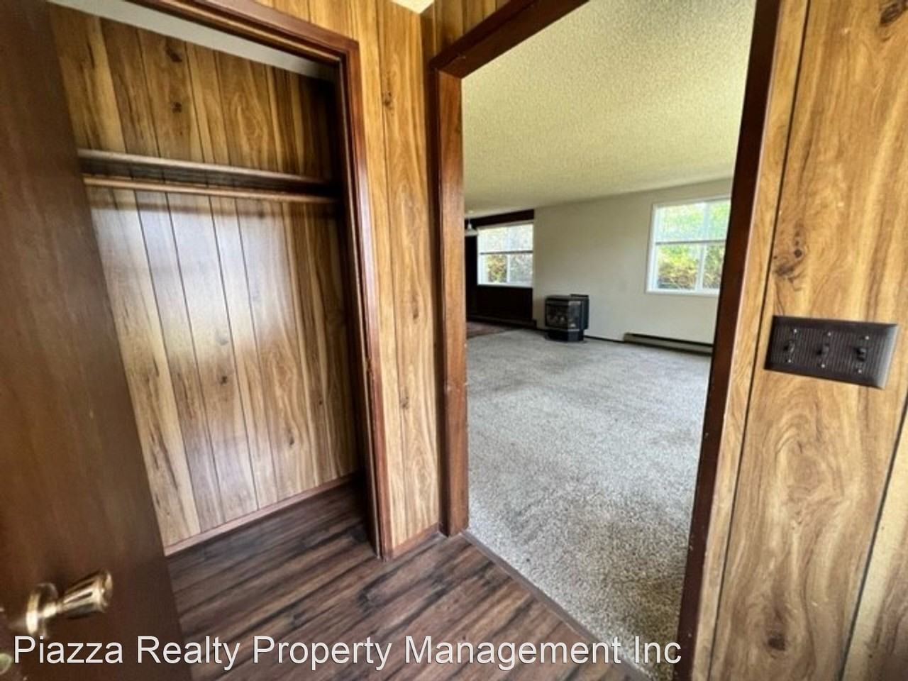 810 Warner St - Photo 3 of 36