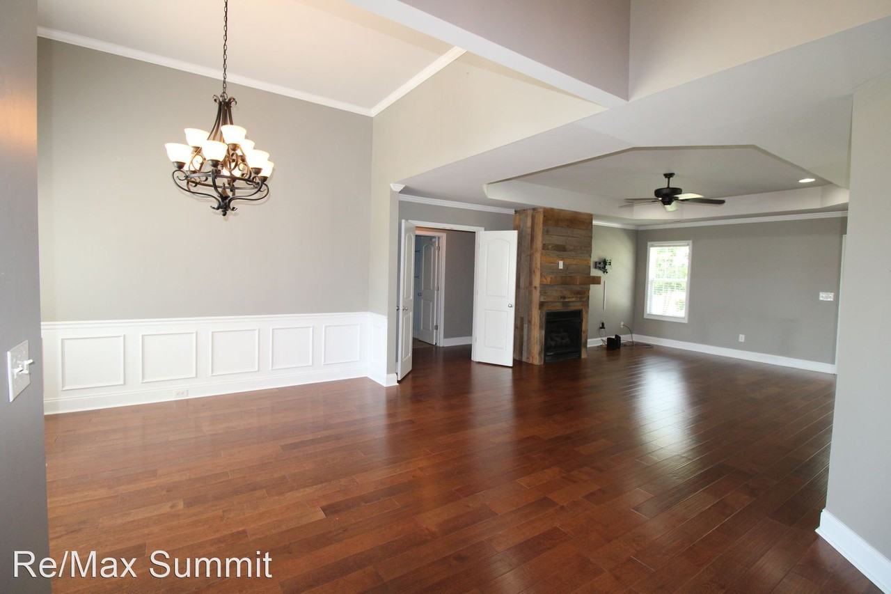 1820 Moorhill Estate Dr - Photo 2 of 38