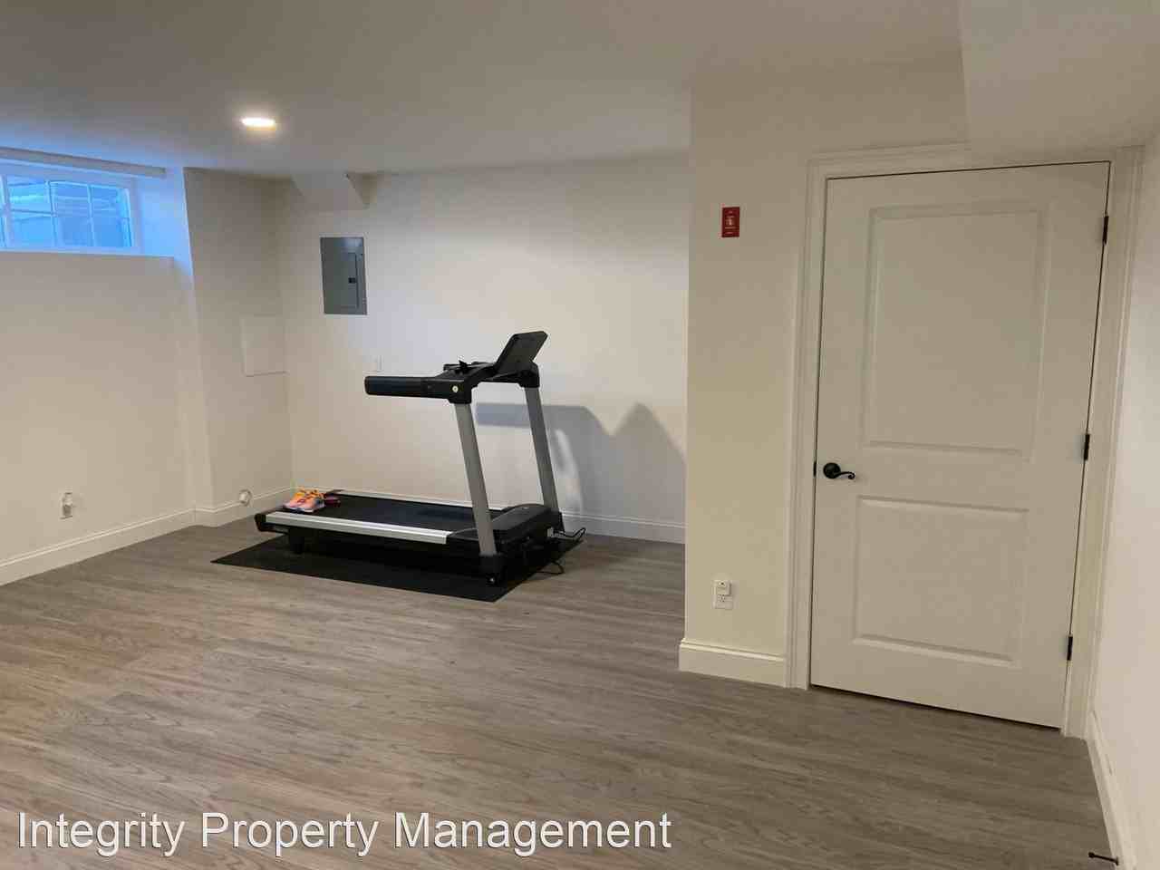 909 Evergreen Ct - Photo 3 of 22