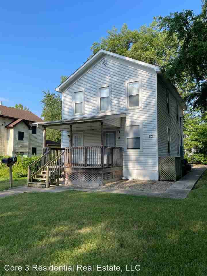 201 S. Western Avenue Apartments 201 S Western Ave, Bloomington, IL