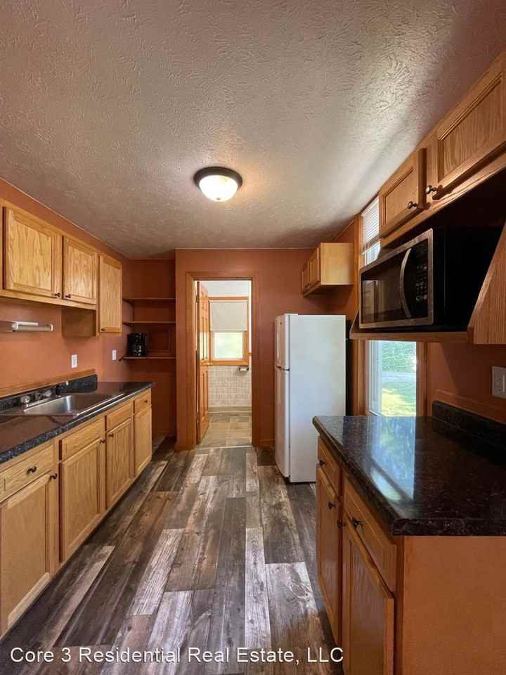 201 S. Western Avenue - Photo 3 of 9