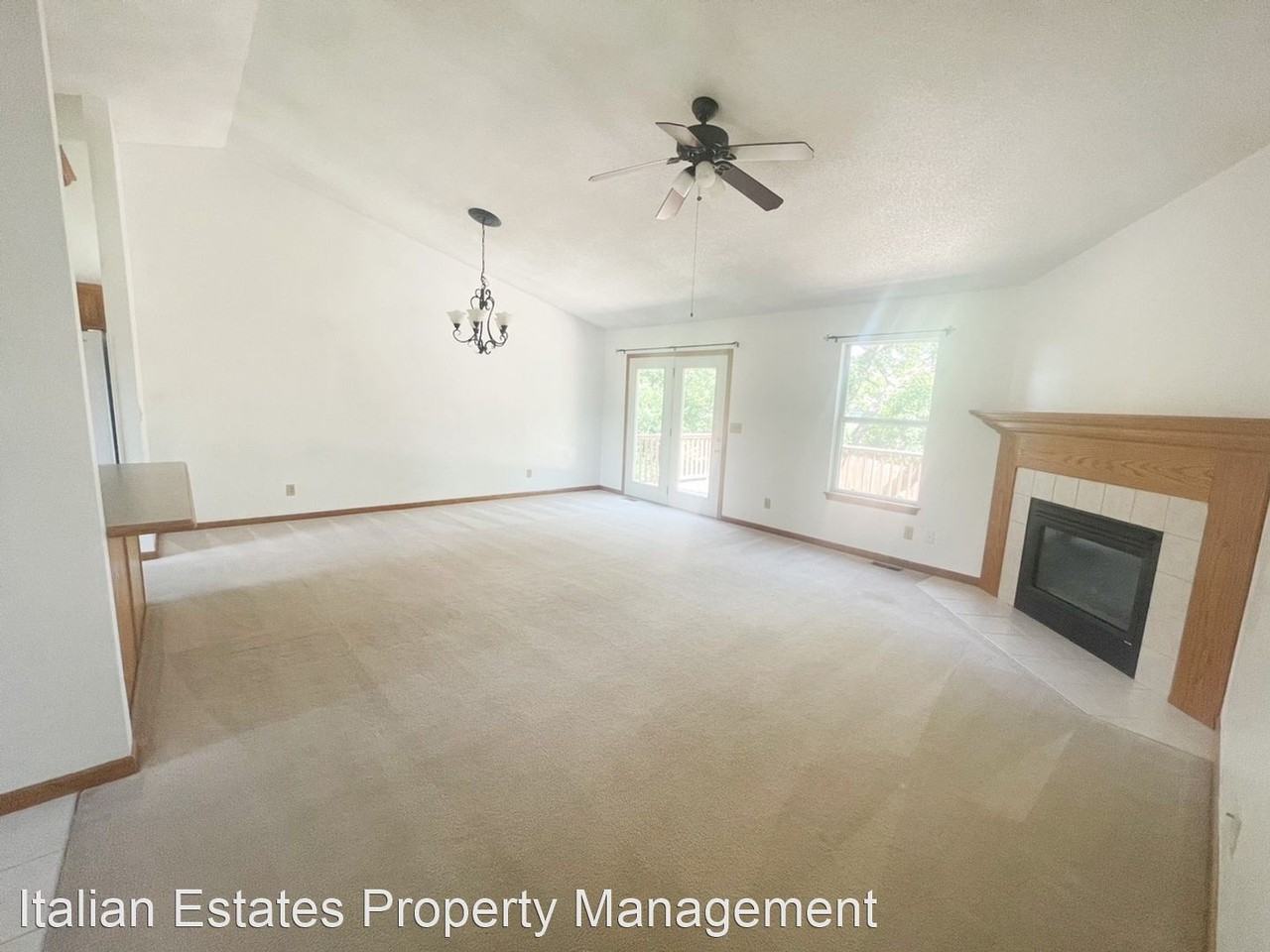 3032 Geneva Dr - Photo 3 of 27