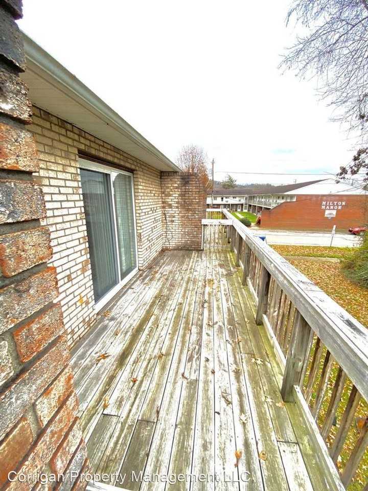 1056 Harrison St - Photo 2 of 8