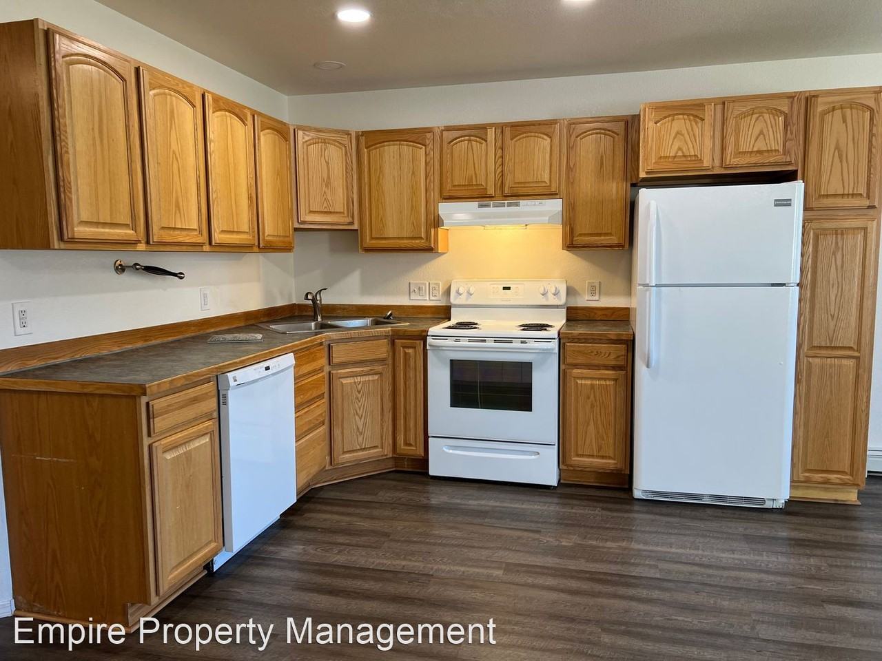 1214 26th Ave - Photo 3 of 14