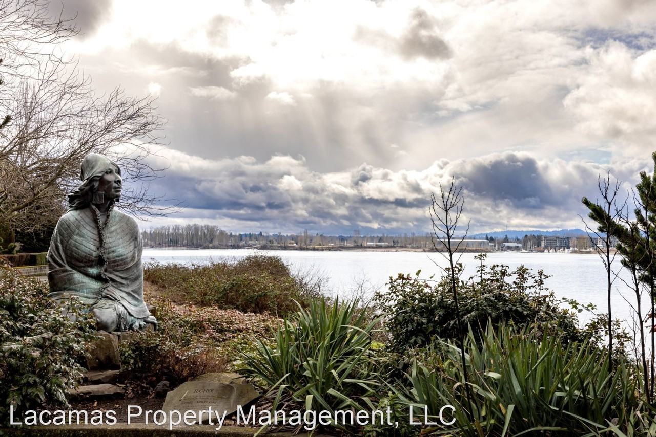 1704 Se Columbia River Dr - Photo 2 of 4