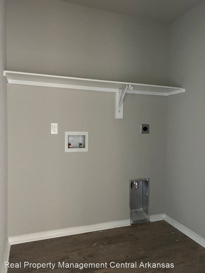 118 Angel Cir - Photo 3 of 14