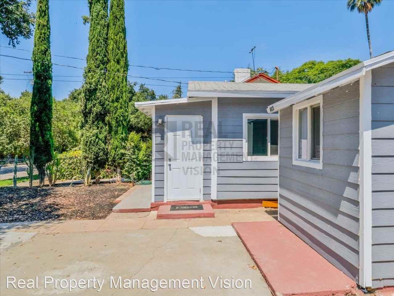 465 Westgate St - Photo 3 of 17