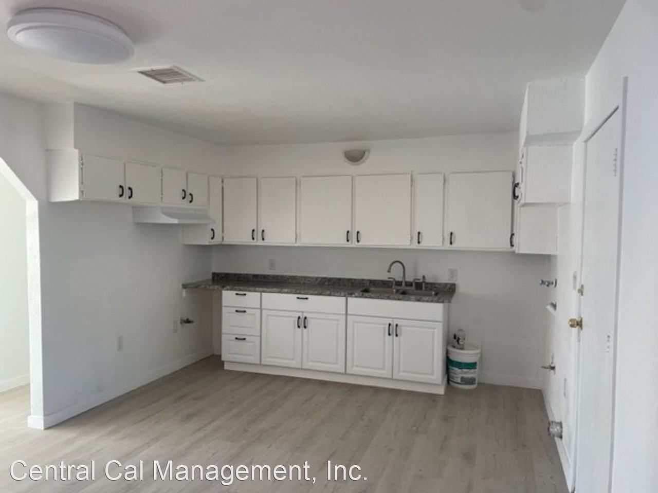 1309 E Planz Rd - Photo 3 of 16