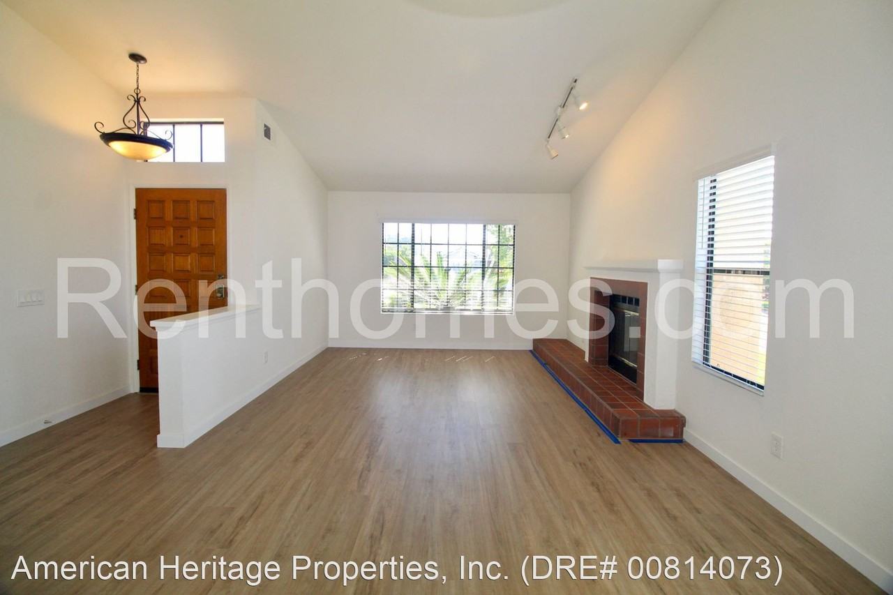 10706 Frank Daniels Way - Photo 3 of 24