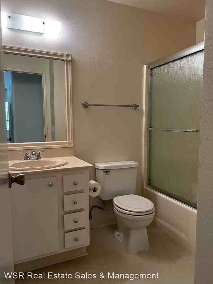 1230 Melville Dr - Photo 3 of 16