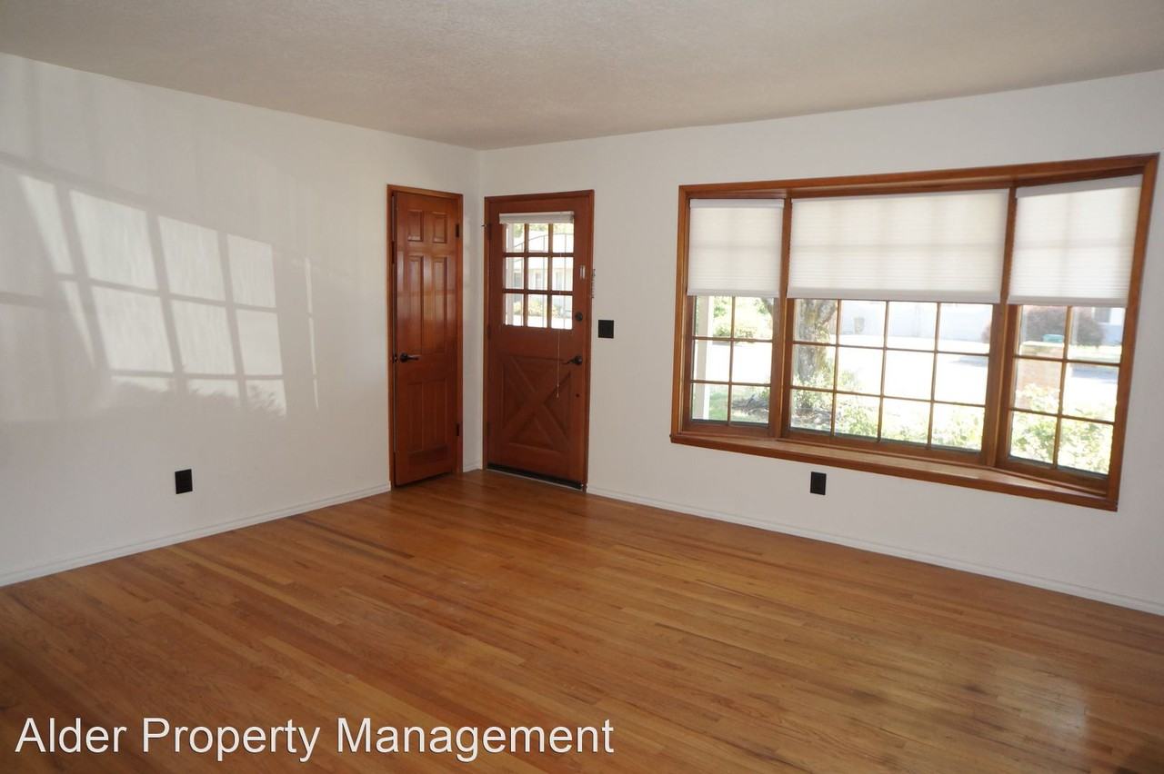 6305 Se Aspen St - Photo 2 of 27