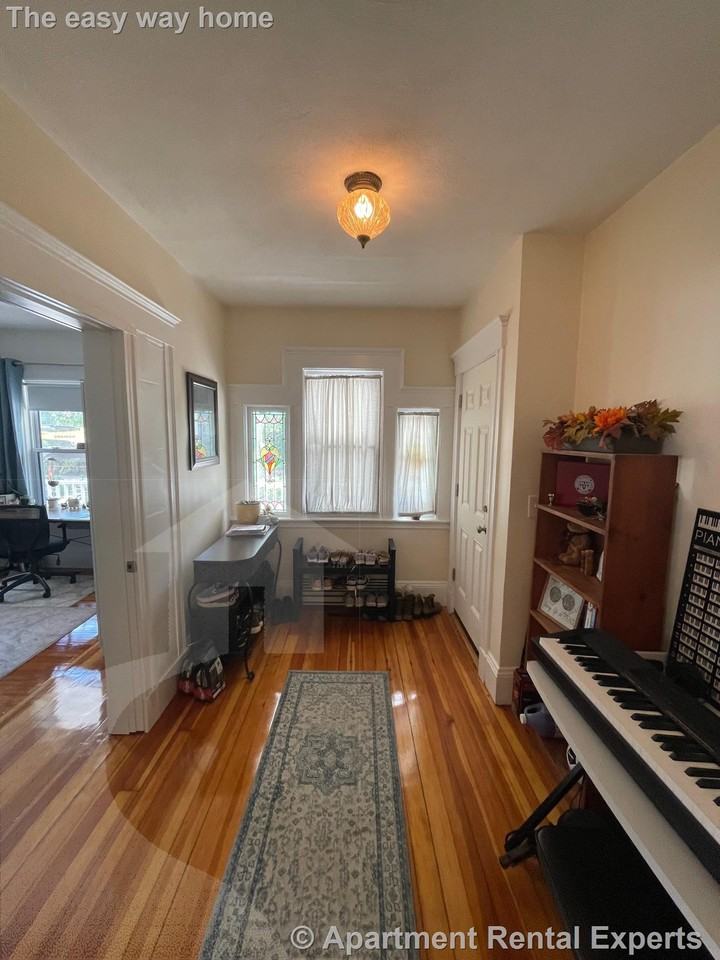 11 Ossipee Rd #1 - Photo 4 of 15
