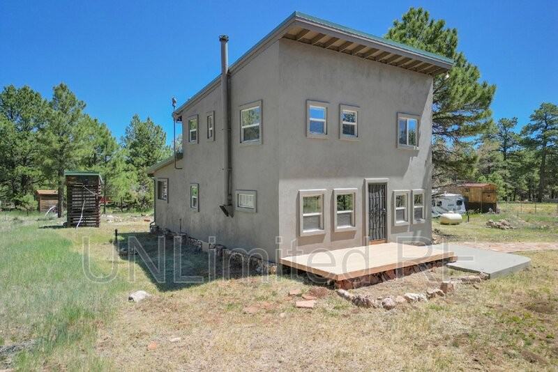 475 S Ash Ln - Photo 3 of 20