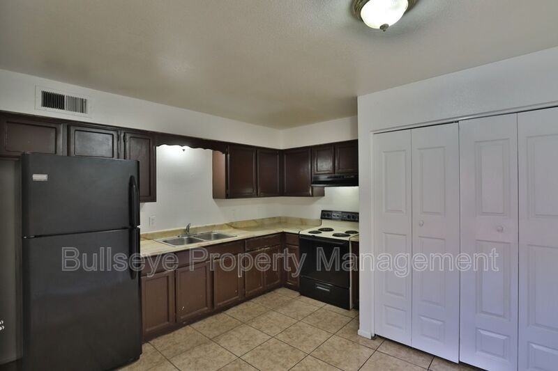 859 W Ray Rd #1 - Photo 5 of 8