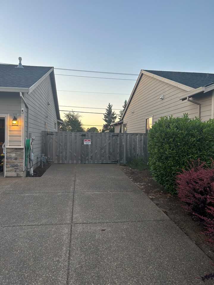 807 Pintail St Ne - Photo 2 of 23