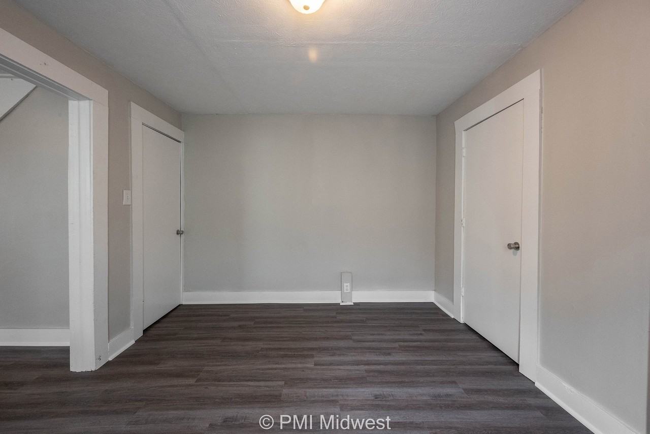 None 3723+3725 N Kenwood Ave - Photo 2 of 25