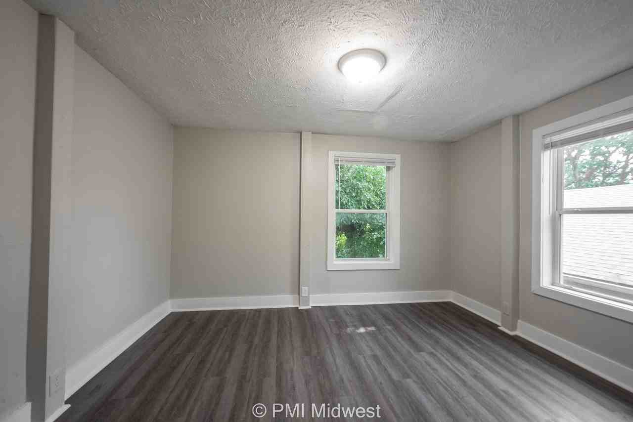 None 3723+3725 N Kenwood Ave - Photo 3 of 25