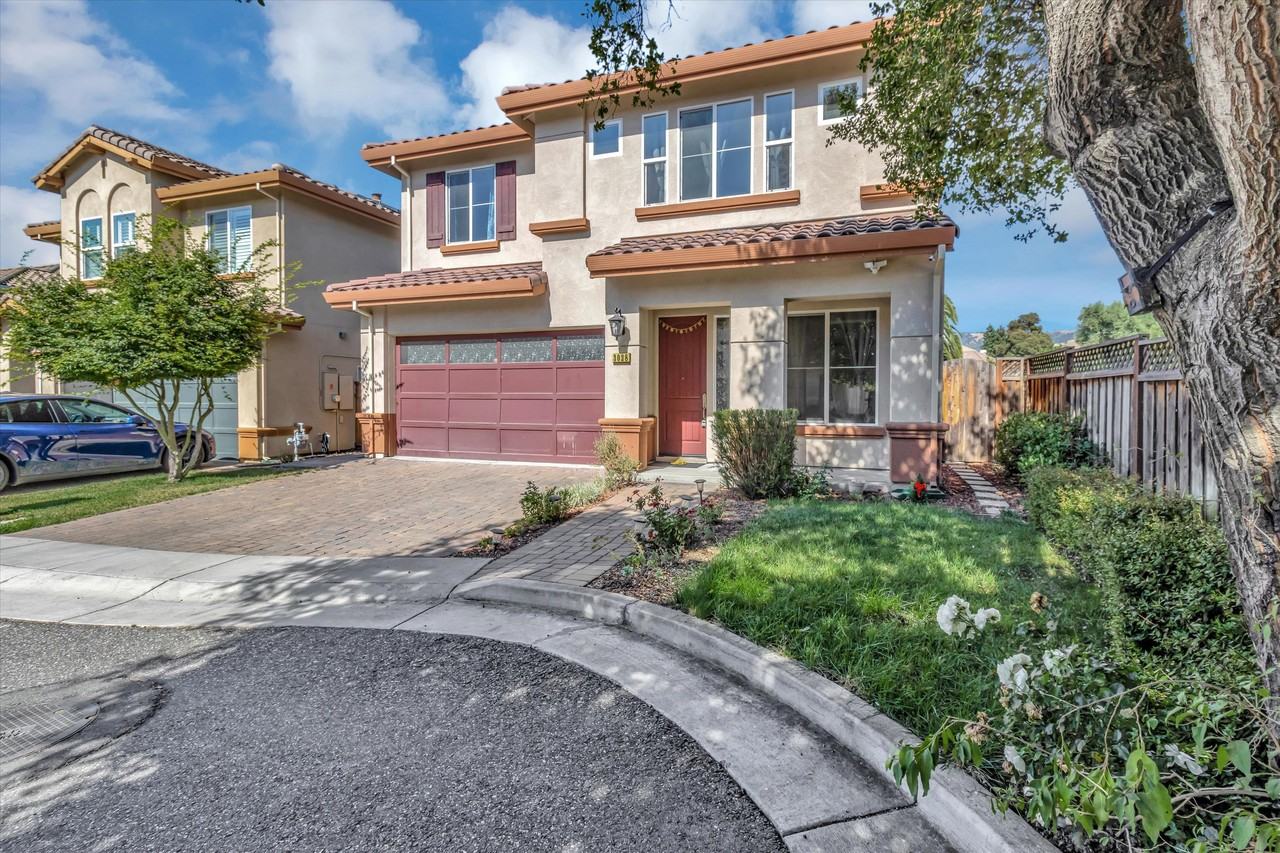 3028 Mousa Ct - Photo 3 of 36