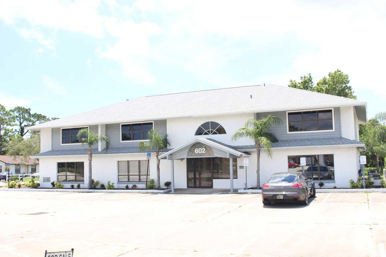 602 W Indian River Blvd - Photo 5 of 12