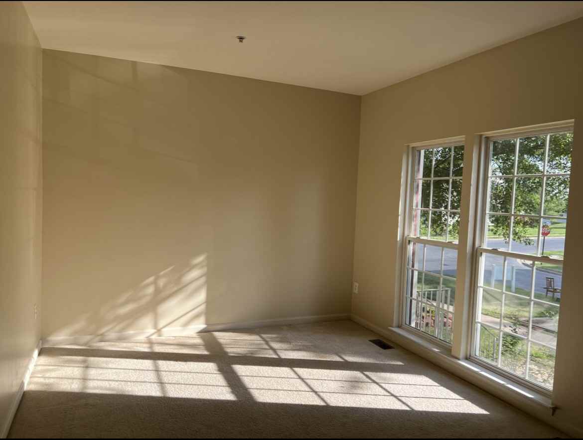 1803 Country Run Way - Photo 3 of 10