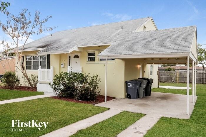 630 Foresteria Dr - Photo 2 of 15