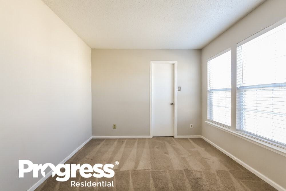 9909 Blue Ridge Way - Photo 2 of 8