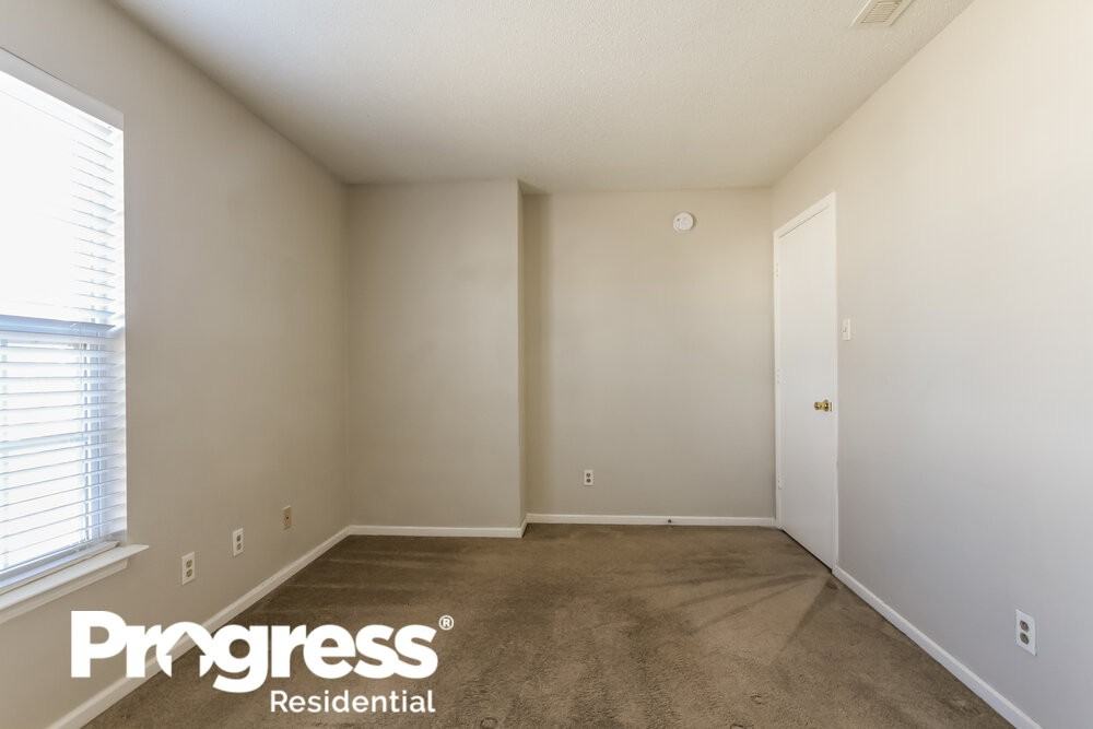 9909 Blue Ridge Way - Photo 3 of 8