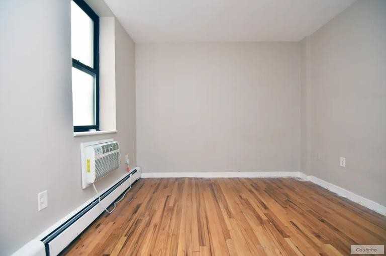 69 W 107th St #3A - Photo 4 of 9