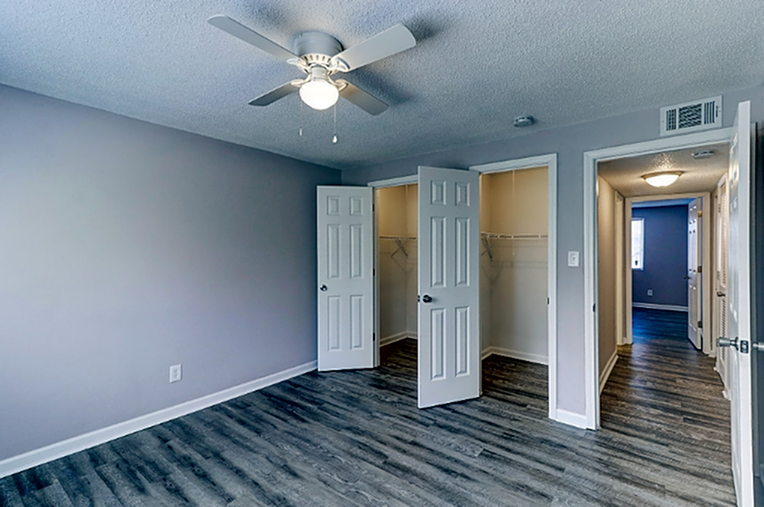 Wingate Apartments - Photo 5 of 17