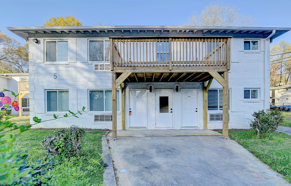 12Hundred Studios - Photo 4 of 13