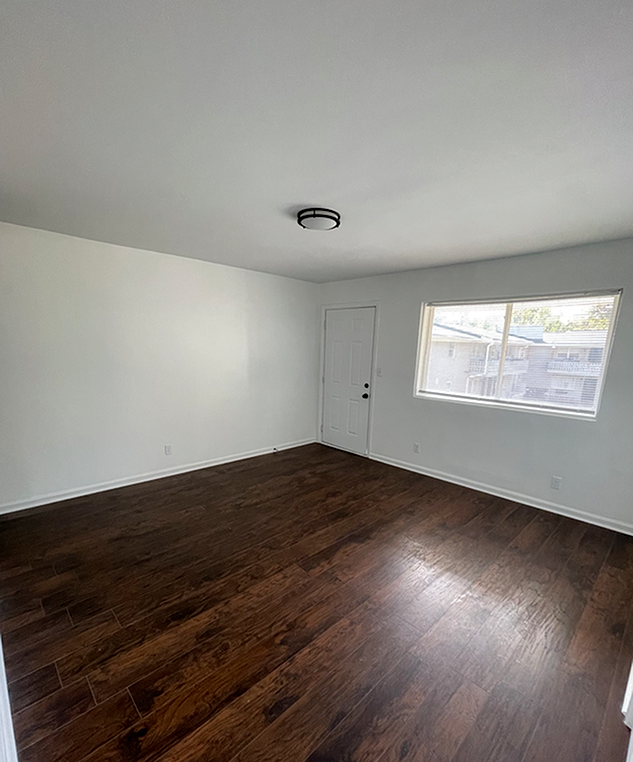 345 Lanier - Photo 3 of 8