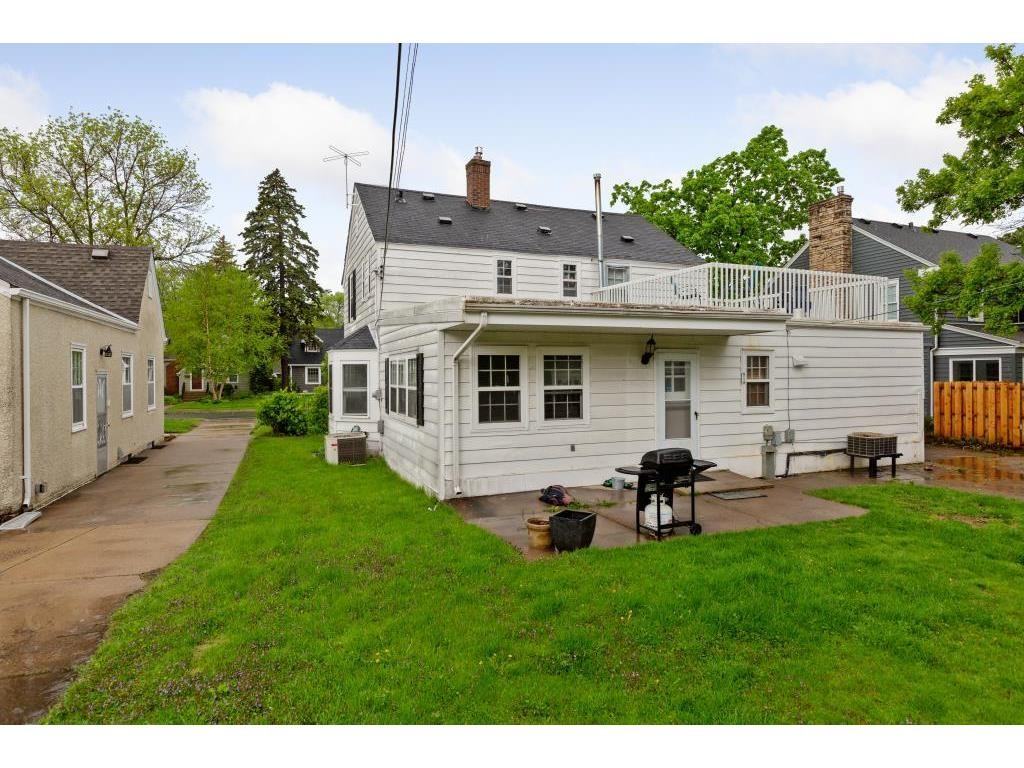 2613 Inglewood Avenue South - Photo 2 of 19