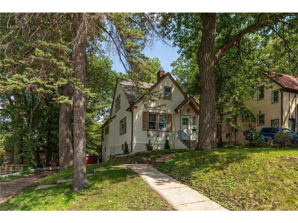 1115 South Washburn Avenue - Photo 2 of 20