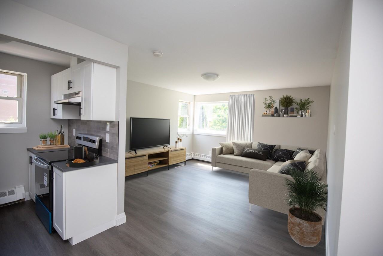 106 King Edward Ave - Photo 2 of 46