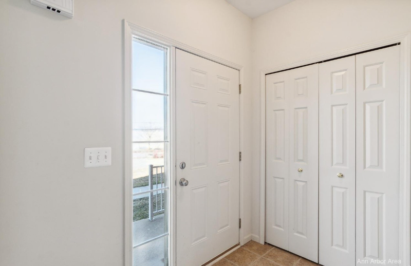 3071 Cloverly Ct - Photo 3 of 13