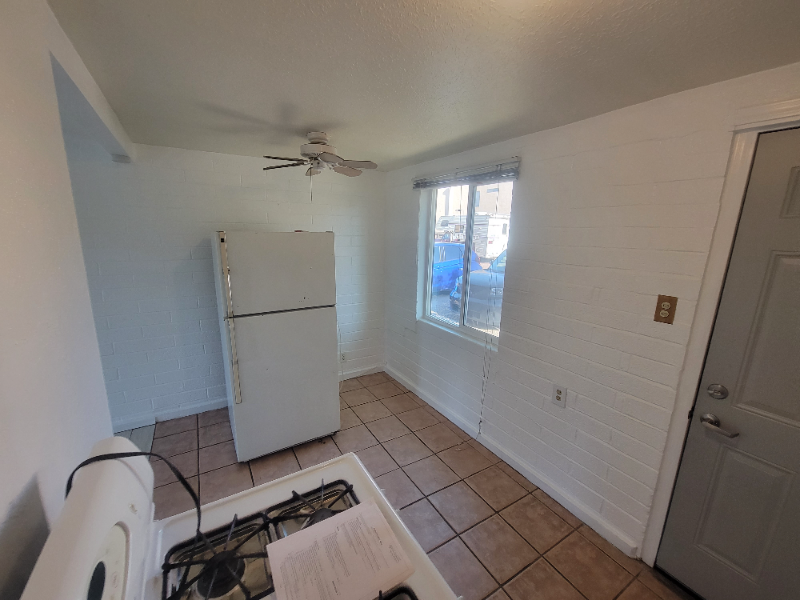 2860 N Alvernon Way - Photo 6 of 18